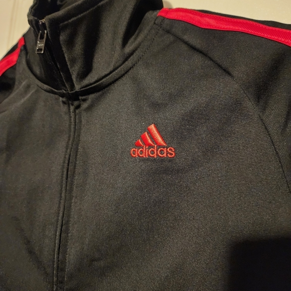 Boys Black And Red Adidas Track Jacket Size 7 - Picture 2 of 5